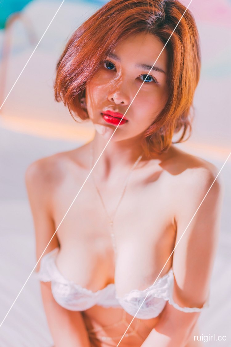 网红模特闫盼盼最新7月写真套图《裸心》[67P]
