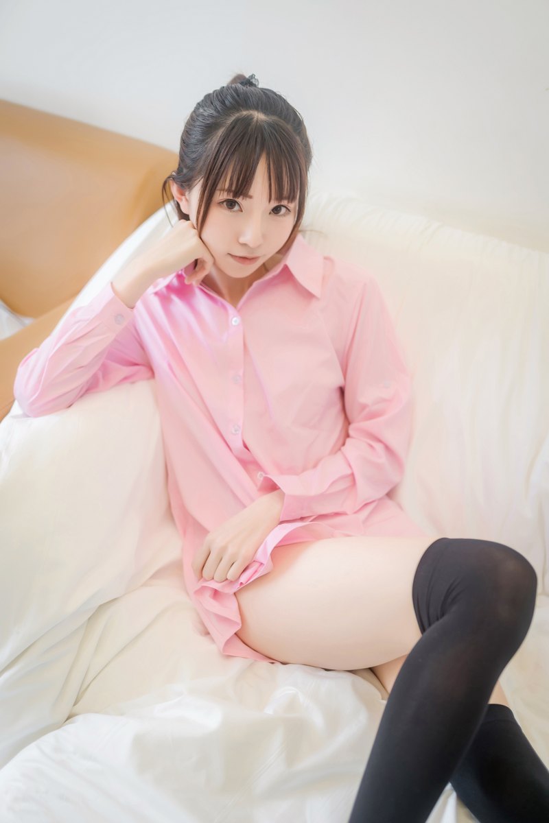Kitaro_绮太郎 - 粉色衬衫 [38P]